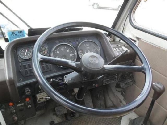 KATO NK250EV (Left-Hand-Drive) with fly jib