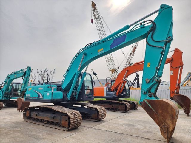 ขายรถขุด KOBELCO SK200-8 นำเข้าจากญี่ปุ่น สภาพสวยจัดๆ ใช้แล้วรวยๆๆๆๆ