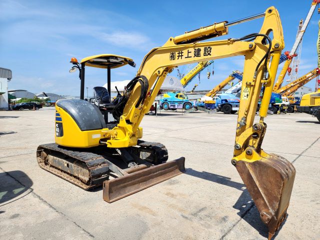 ขายรถขุดเล็ก KOMATSU PC40MR-3 มาพร้อมไลน์ไปป์ปิ้ง แผ่นรองแทรคยาง รุ่นนี้ใช้แล้วรวย....