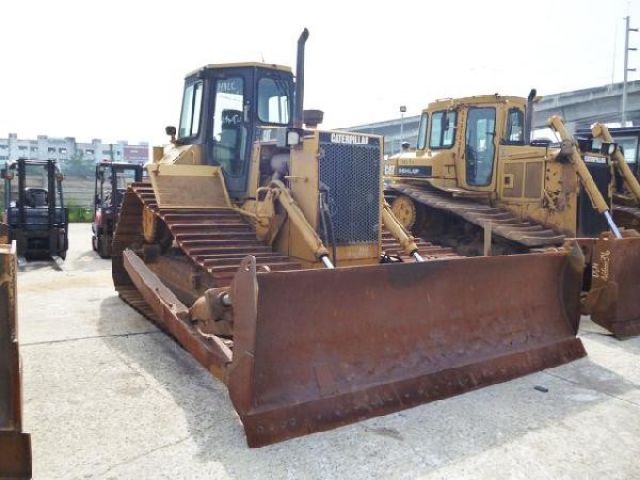 ขายรถแทรคเตอร์ CAT D6M-5NR00351