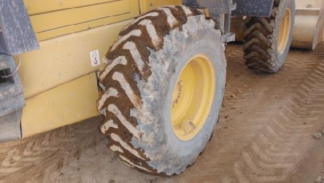 ขายรถตักล้อยาง KOMATSU WA100-3E-63146