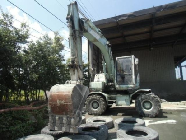 ขายรถแบคโฮล้อยาง KOBELCO SK100W-1 YE-01255 1990yr