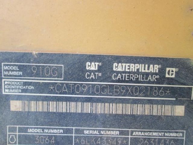 ขายรถตักล้อยาง CAT 910G-02186