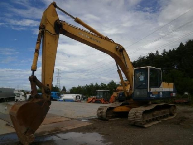 ขายรถแบคโฮ KOMATSU PC200-5-59197