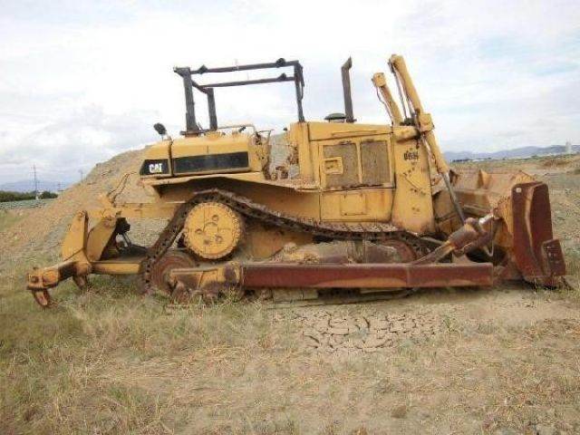 ขายรถแทรคเตอร์ CAT D6H 4YF00699 1990Y