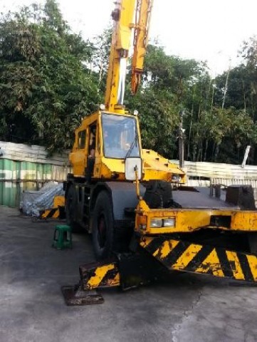 ขายรถเครน TADANO TR250M-4-517336 1989