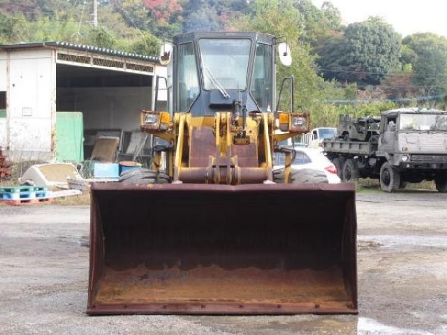 ขายรถตักล้อยาง KOMATSU WA200-1-11050