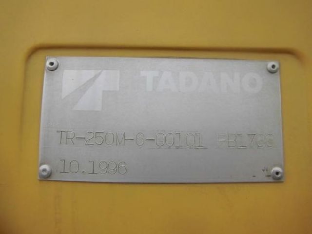 ขายรถเครน TADANO TR250M-6-FB1700 1996Y