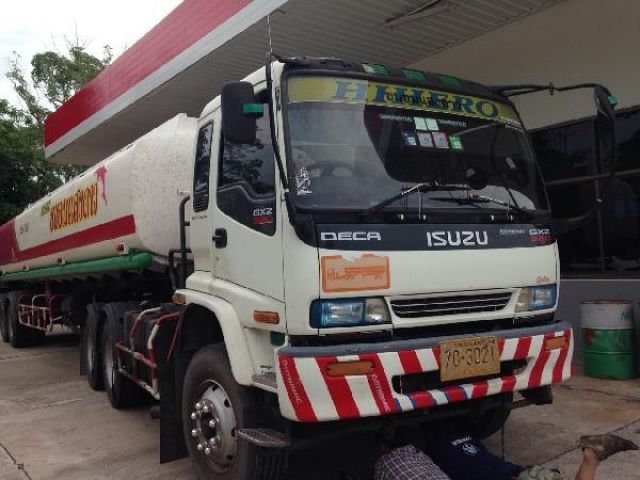 รถน้ำมัน ISUZU DECA 270HP EURO2 ปี48