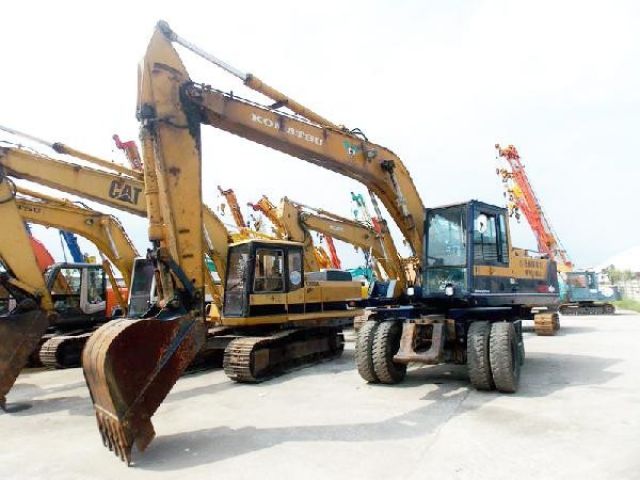 ขายรถแบคโฮล้อยาง KOMATSU PW200-1-10094