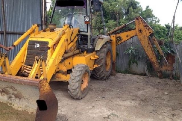 ขายรถตักหน้าขุดหลัง JCB สภาพพร้อมใช้งาน ราคา 550,000 บาท