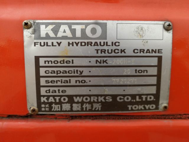 TRUCK CRANE KATO NK-200H-K