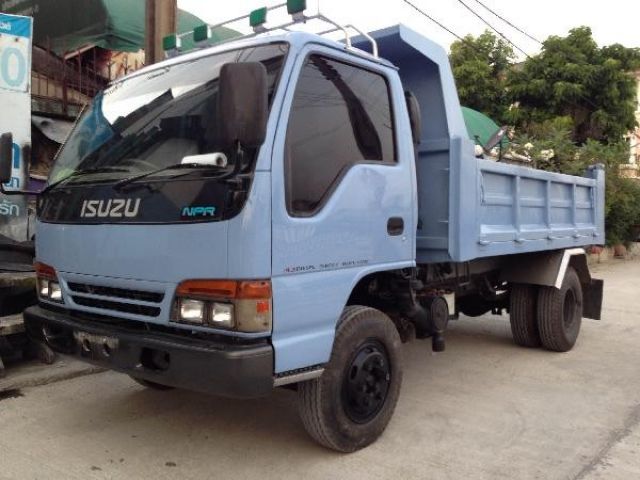 ต้องการขาย isuzu Npr 4.3 120 แรง หน้าการ์ตูน ดั้ม 6 ล้อกลาง ปี 95 ราคา 590000 บาท ติดต่อ คุณเป็ด 0868828230