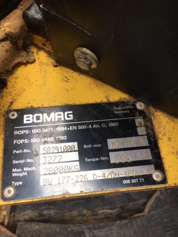 รถบดสั่นสะเทือน 19 ตัน Bomag BW219D-4 นำเข้าจากญี่ปุ่น โทร. 080-6565422 (หนิง)