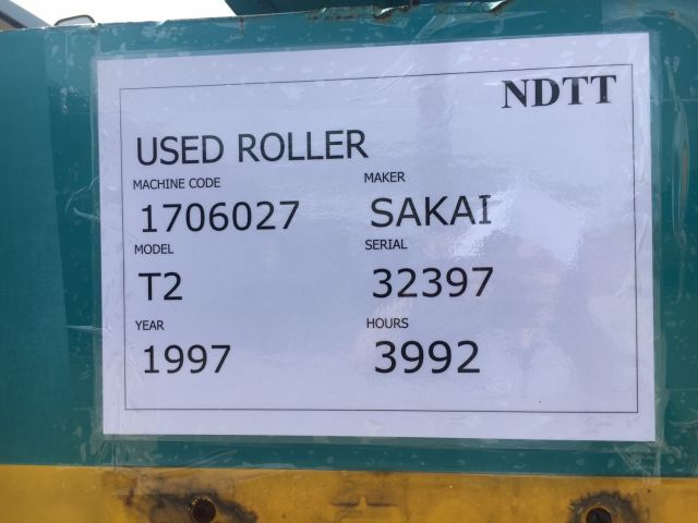 SAKAI T2 : รถบด 9 ล้อยาง ชั่วโมงน้อย 4036 นำเข้าจากญี่ปุ่น โทร. 080-6565422 (หนิง)