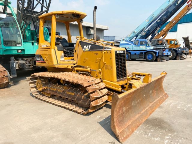 Caterpillar D3G ปี2007 นำเข้าจากญี่ปุ่น โทร. 080-6565422 (หนิง)