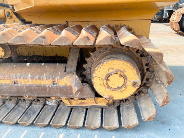 Caterpillar D3G ปี2007 นำเข้าจากญี่ปุ่น โทร. 080-6565422 (หนิง)